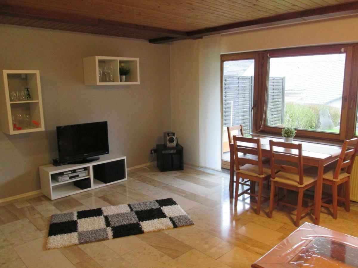 Ferienwohnung Edi Fischer Oberfell Exterior foto